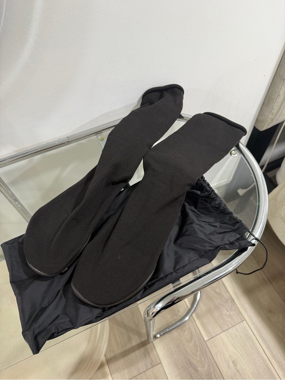 Yeezy Pods